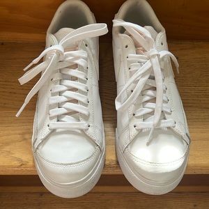 Nike Blazer Low Platform